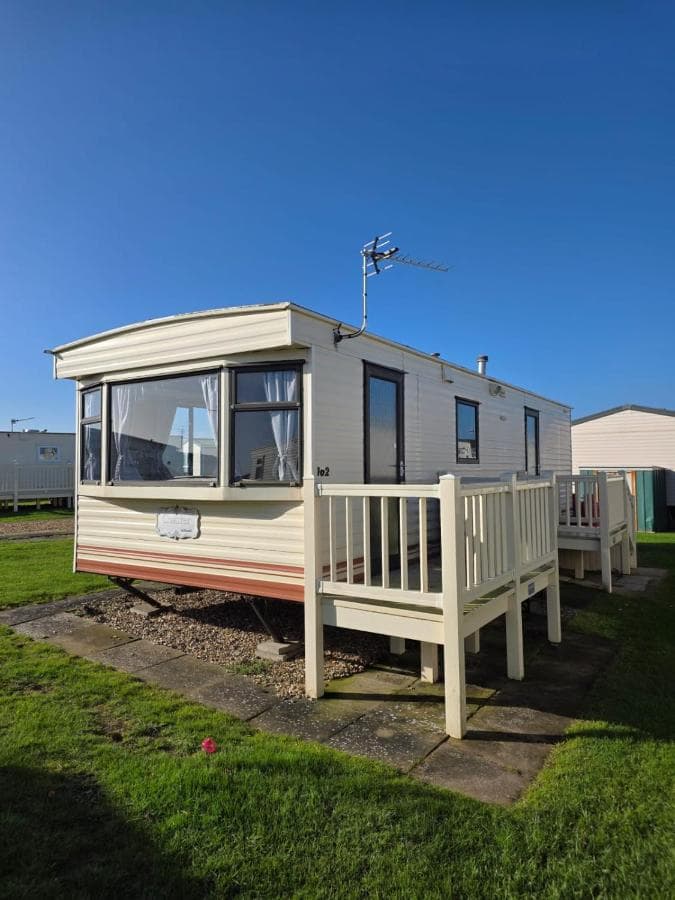 A4 The Chase 6 Berth with Decking: caravan with decking